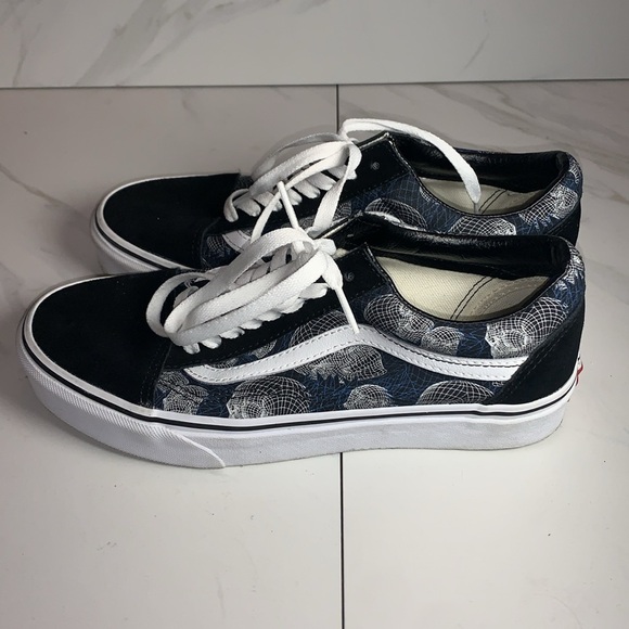 VANS Unisex Old Skool Wireframe Skull Blue w Black Suede VN0A3WKT9IB 7.5 - Picture 4 of 8